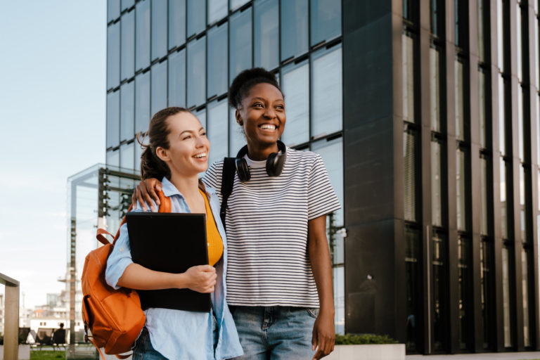 ENT Somme : une bonne stratégie numérique éducative du département de la Somme ENT Somme élèves filles connexion